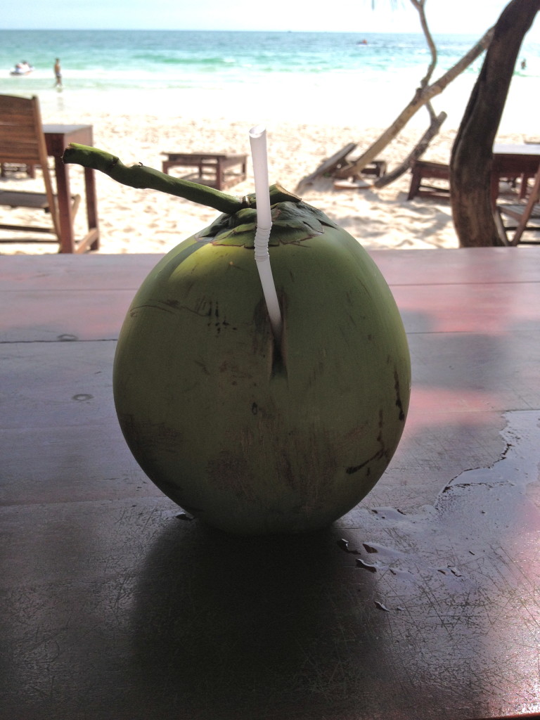 Frische Kokosnuss Trinken in Vietnam